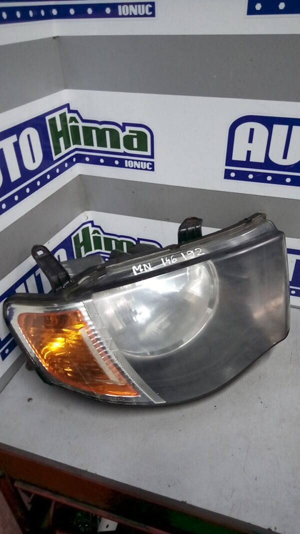 Far dreapta MITSUBISHI L200 1996-2006