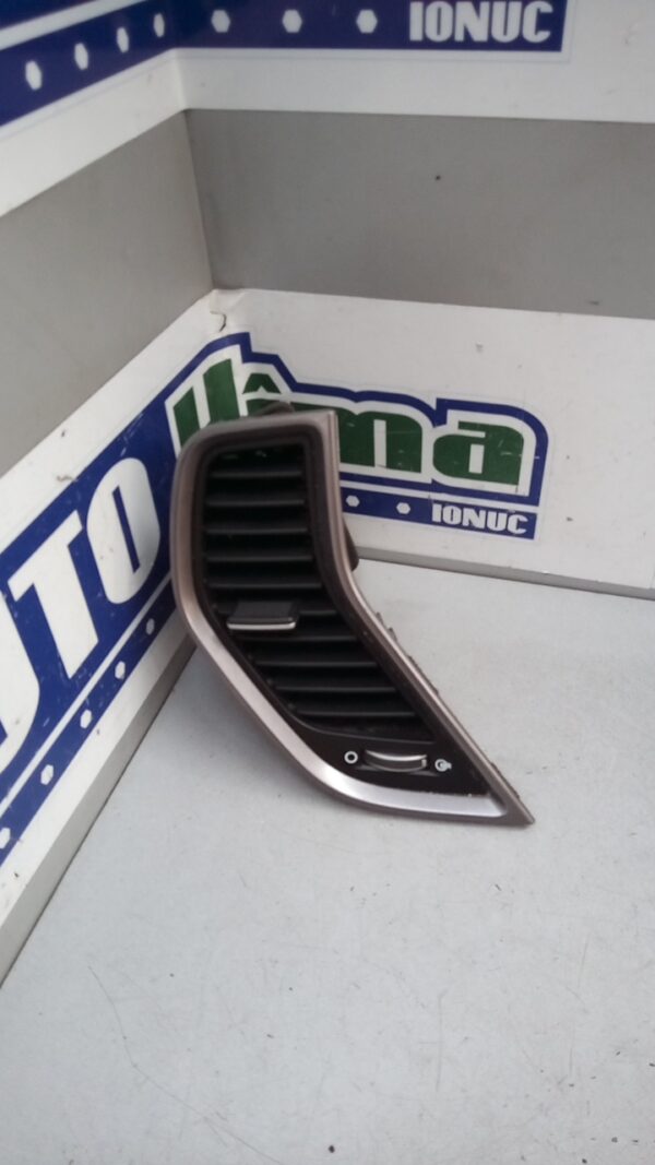 Grila aer bord stanga HYUNDAI SantaFe 2012-2018