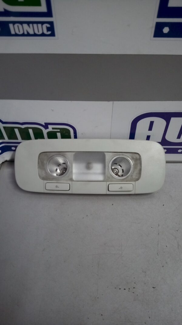 Plafoniera spate VOLKSWAGEN Passat B6 2005-2011