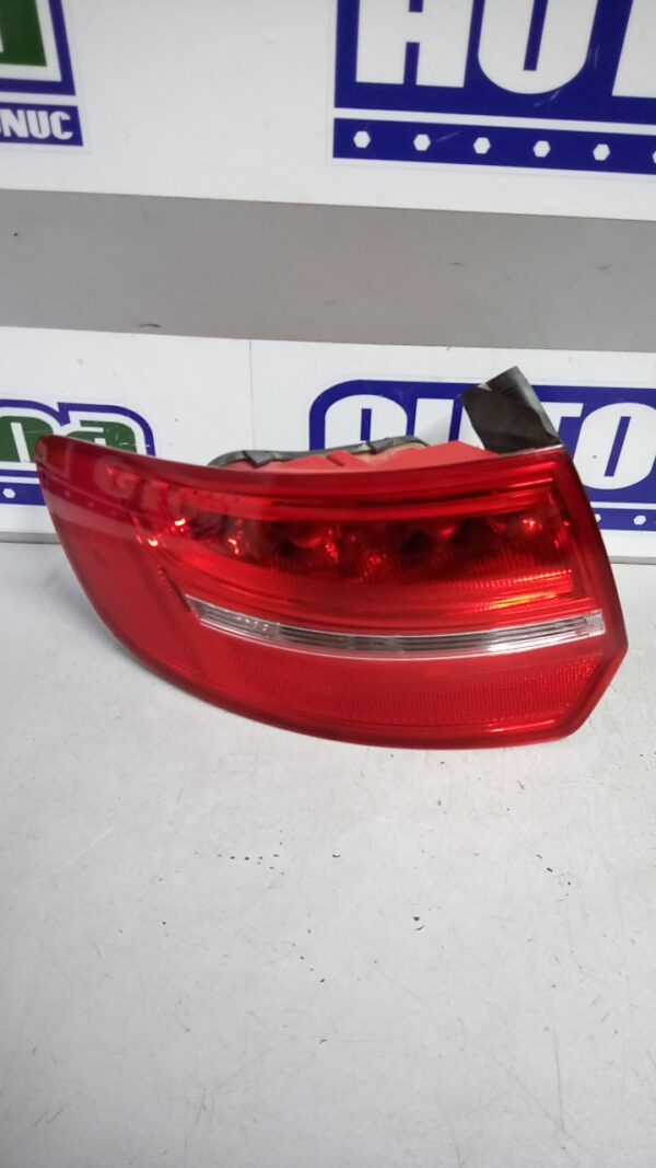 Stop stanga aripa AUDI A3 8PA Sportback 2004-2013