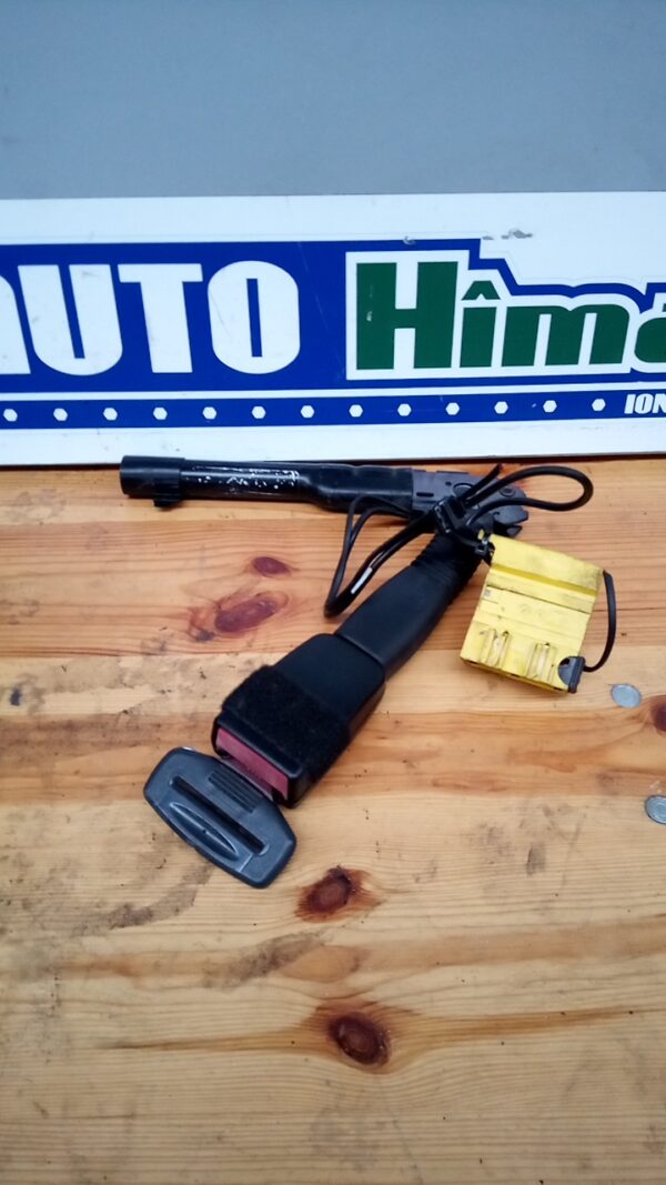 Fixare centura in podea fata stanga BMW Seria III E90 2005-2011
