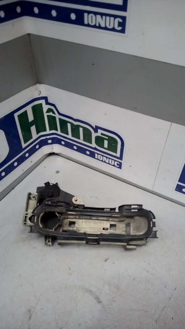 Suport maner ușa fata stanga AUDI A3 8P 2003-2012