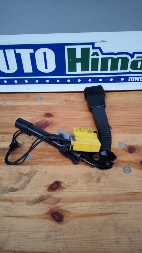 Fixare centura in podea fata dreapta BMW Seria III E90 2005-2011
