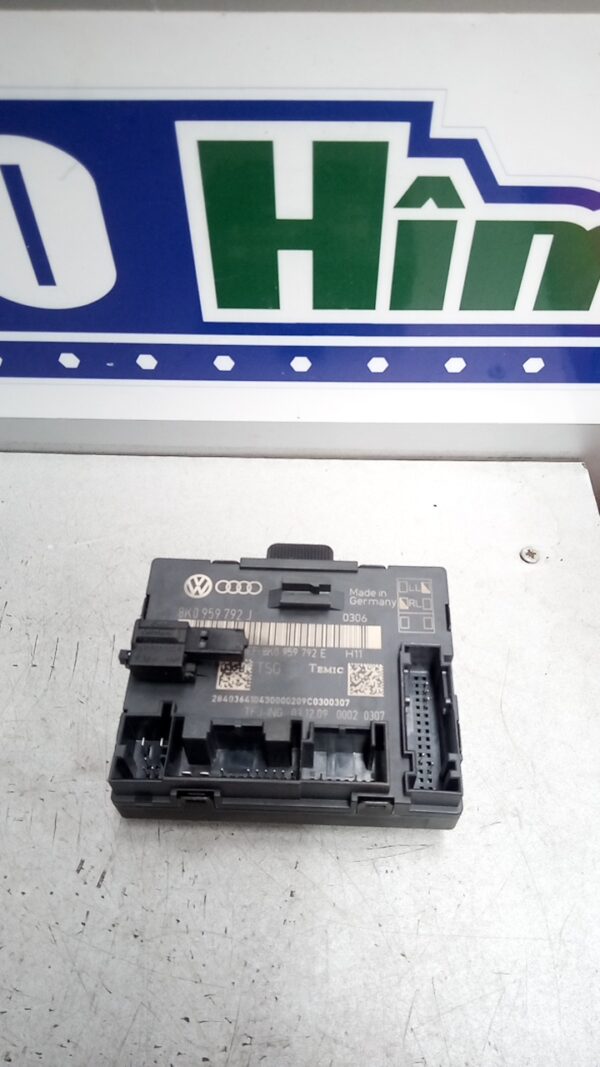 Calculator usa fata AUDI A4 B8 2008-2016