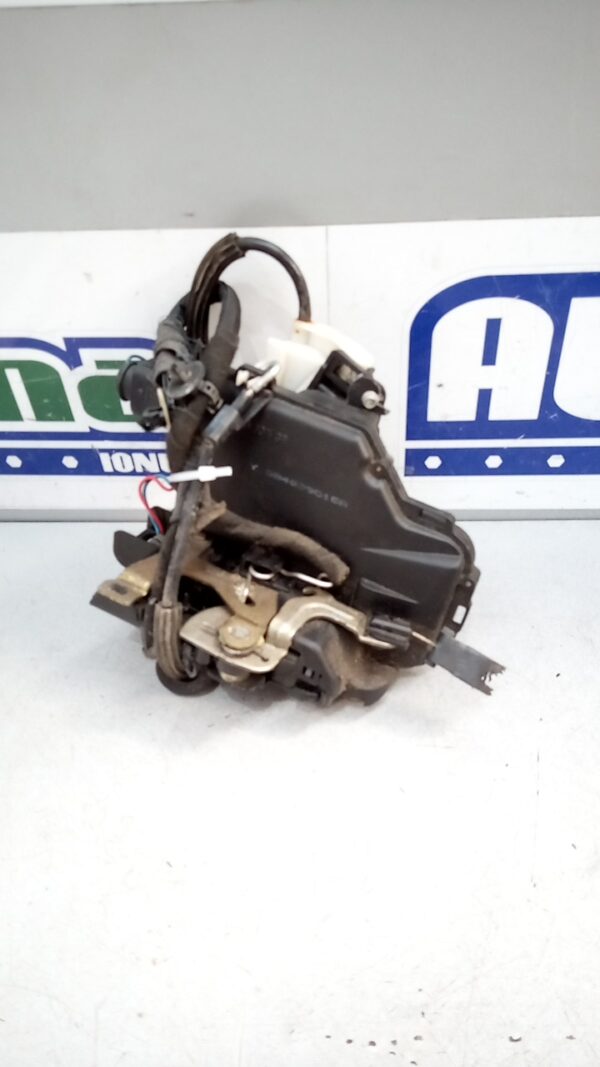 Broasca usa stanga spate VOLKSWAGEN Bora 1J 1997-2006