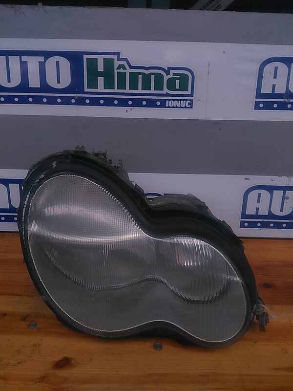 Far dreapta MERCEDES C-Class W203 2000-2007