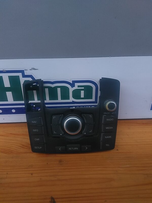 Consola navigatie AUDI Q7 4L 2006-2015