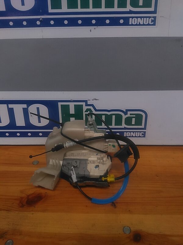 Broasca usa stanga fata AUDI A5 8T 2007-2016