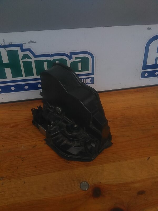 Broasca usa stanga fata BMW X6 E71 2008-2015