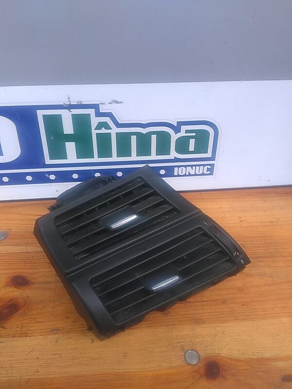 Grila aer bord stanga BMW X6 E71 2008-2015