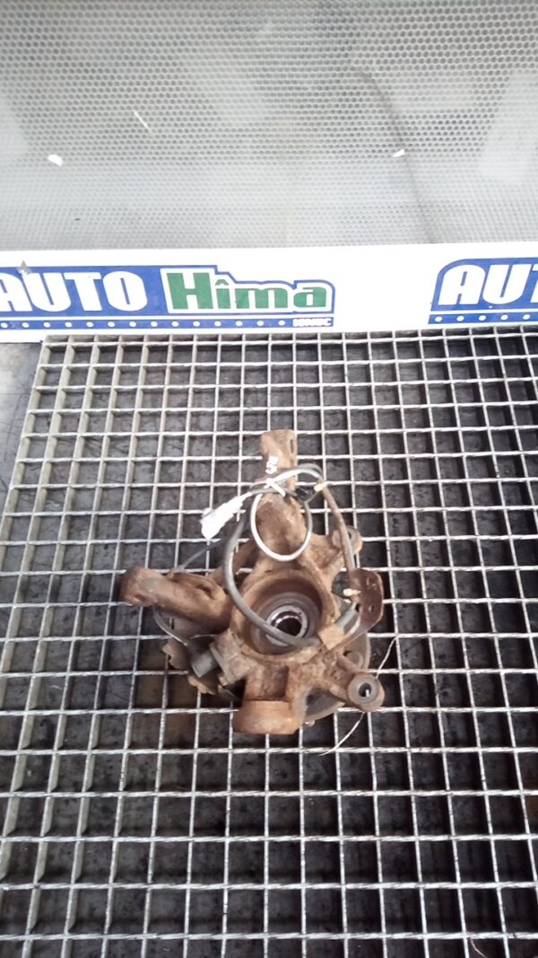 Fuzeta fata stanga fara cod TOYOTA Rav IV 2.0D XA20 2000-2006