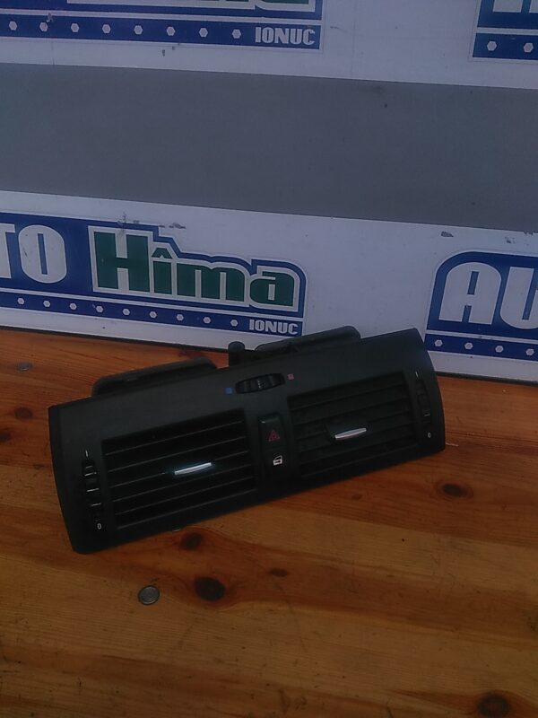 Grila aer bord BMW X3 E83 2003-2010