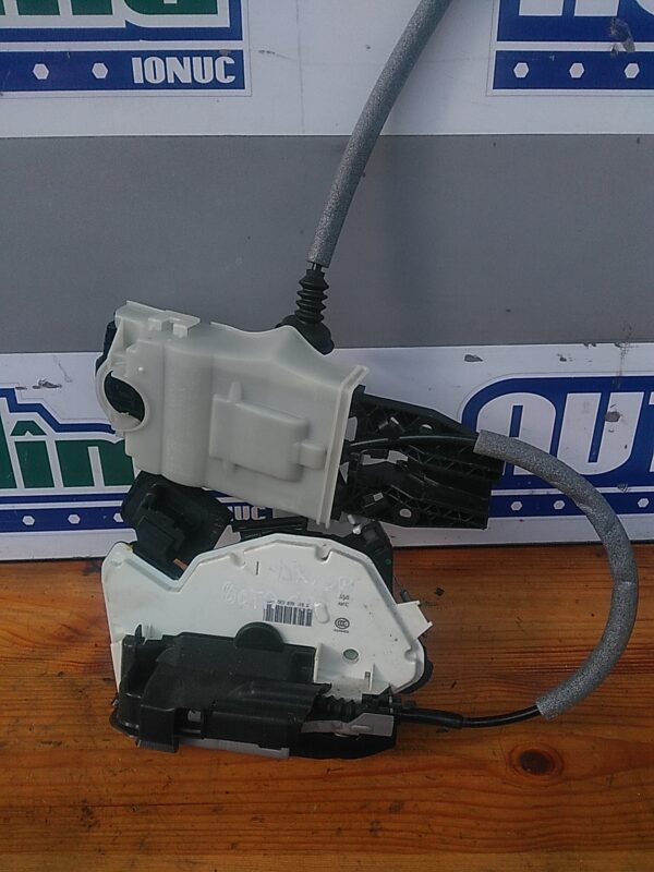 Broasca usa dreapta spate SKODA Octavia III Variant 5E 2012-2019