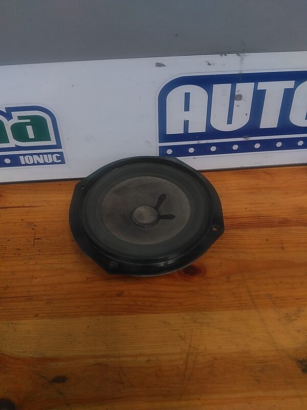 Boxa spate VOLKSWAGEN Sharan 7N 2010-2020