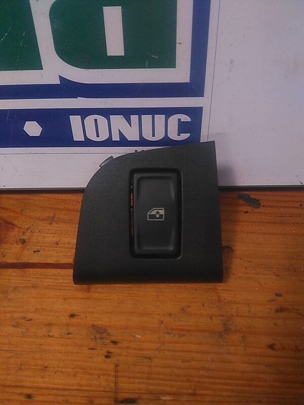 Buton geamuri dreapta spate SKODA Octavia III Variant 5E 2012-2019