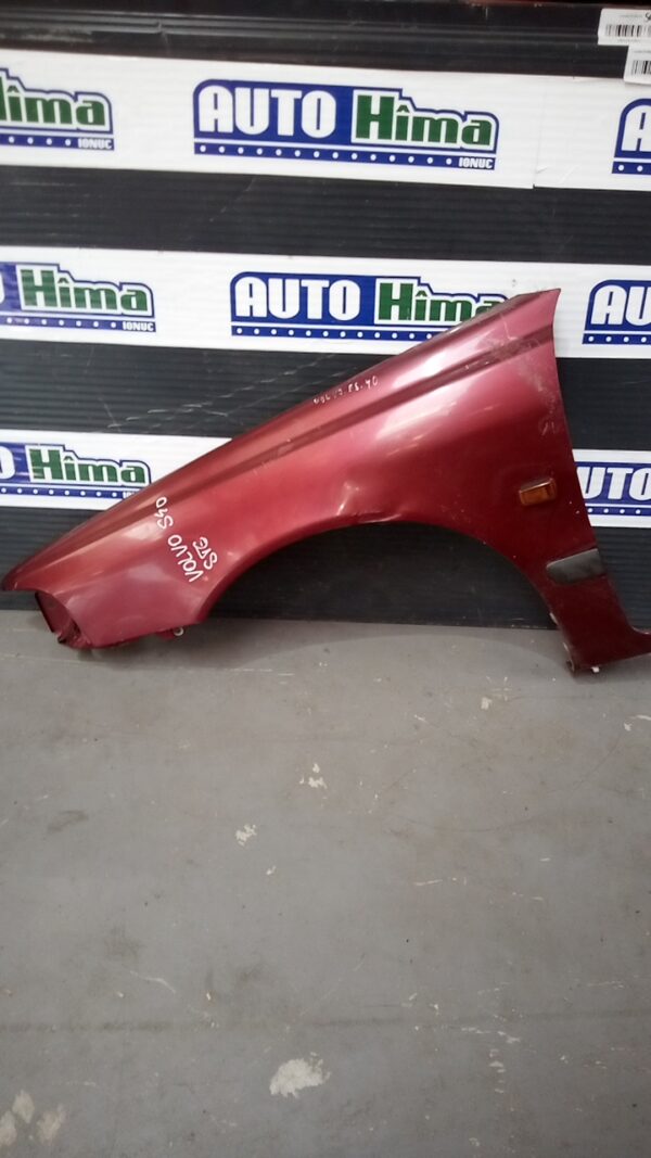 Aripa fata stânga VOLVO S40 I 1995-2004 Vișinie