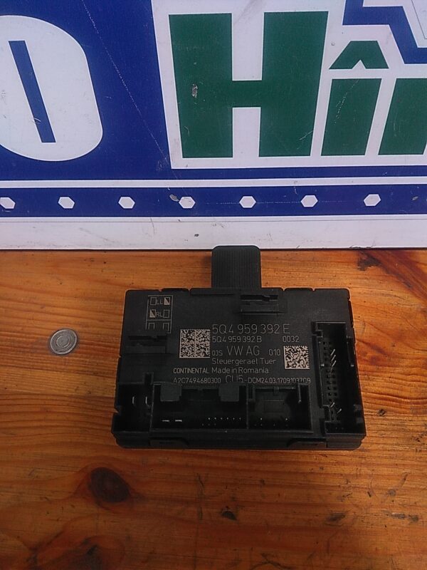 Modul control usa dreapta fata SKODA Octavia III Variant 5E 2012-2019