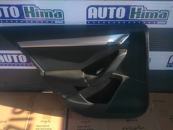 Fata usa stanga spate SKODA Octavia III Variant 5E 2012-2019