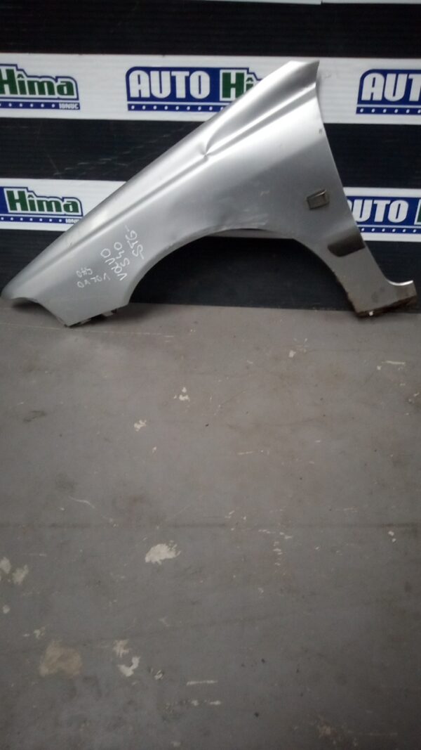 Aripa fata stânga VOLVO S40 I 1995-2004 Argintie