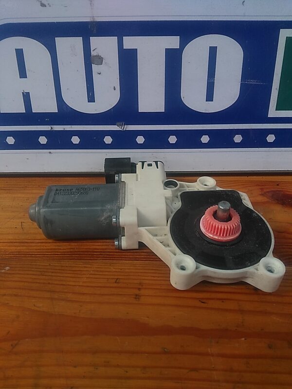 Motoras macara dreapta fata FORD Focus III 2011-2018