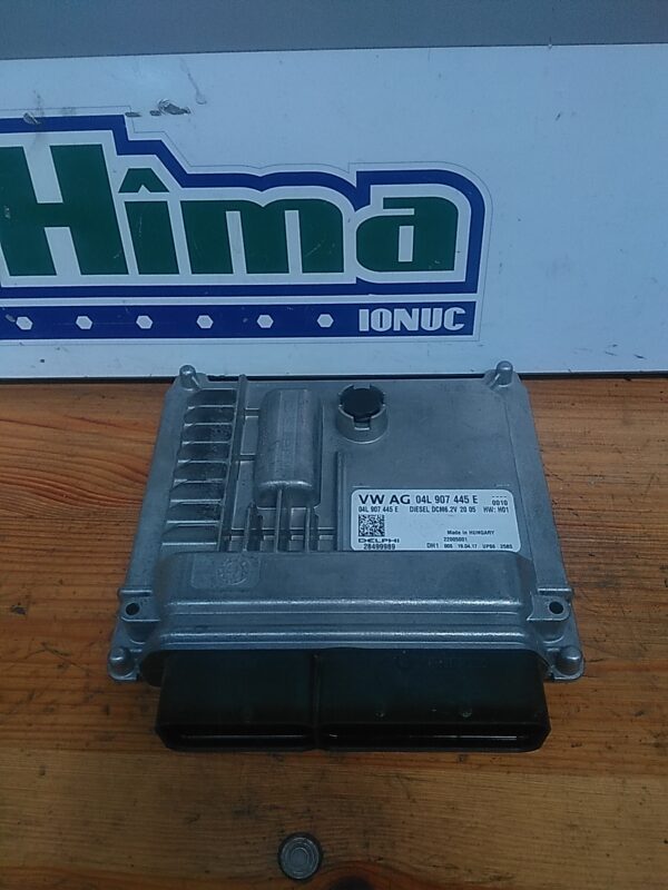 Calculator motor SKODA Octavia III Variant 5E 1.6 TDI 2012-2019