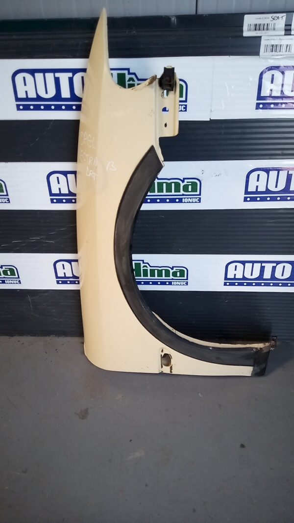 Aripa fata dreapta crem deschis OPEL Vectra B 1995-2002