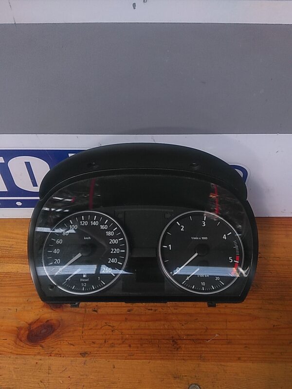 Ceas bord BMW Seria III E90 2004-2013 2.0D