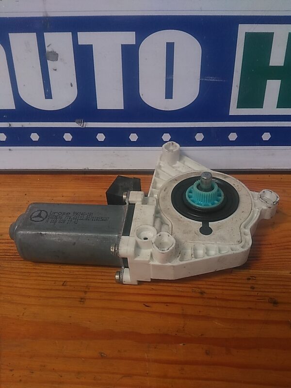 Motoras macara stanga fata MERCEDES A-Class W169 2004-2012