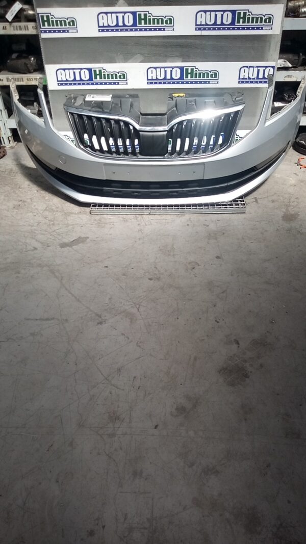 Bara fata cu proiectoare argintie SKODA Octavia III Variant 5E 2012-2019