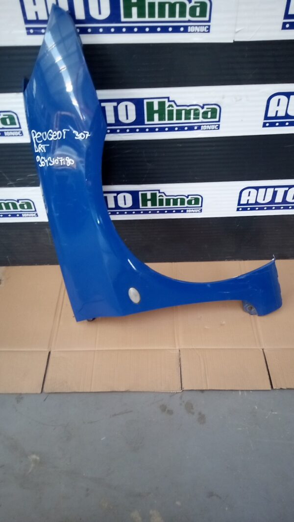 Aripa fata dreapta albastra inchis PEUGEOT 307 2001-2011