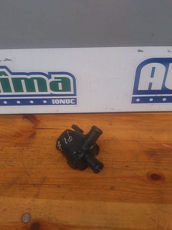 Pompa recirculare apa VOLKSWAGEN Golf VII 1.6 TDI 2012-2020