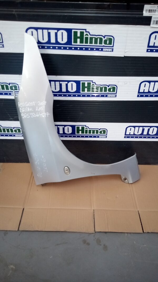 Aripa fata dreapta argintie PEUGEOT 307 Variant 2005-2008
