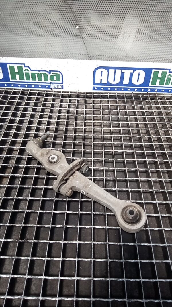Brat fata inferior dreapta cu bieleta antiruliu SEAT Exeo ST 3R5 2009-2013