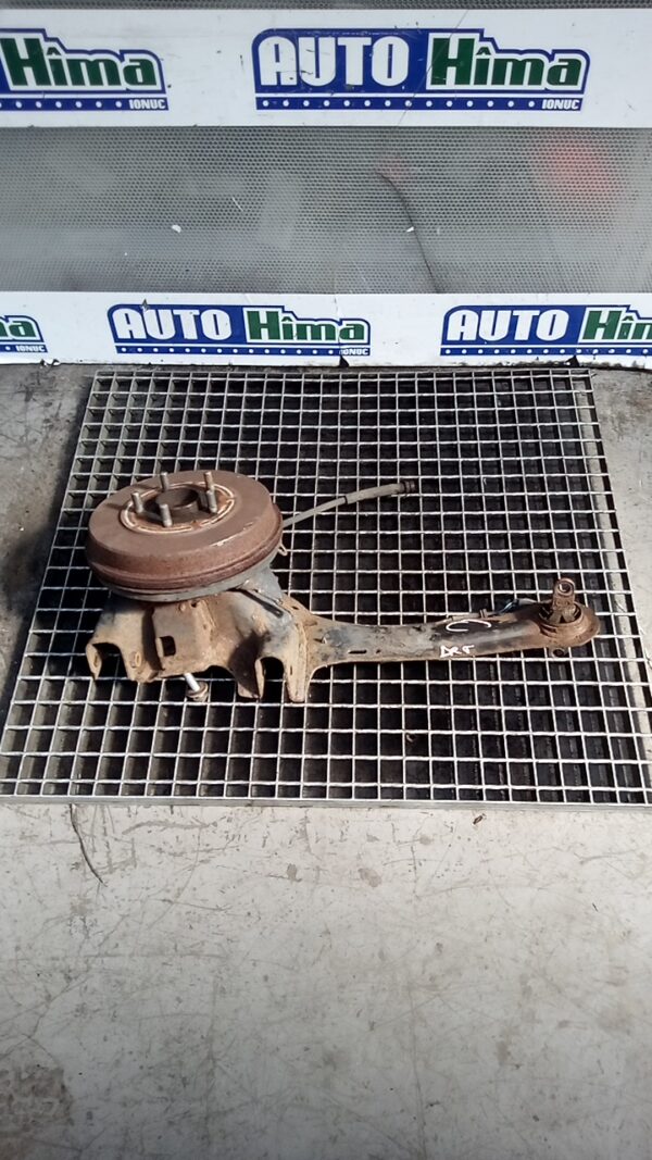 Brat punte spate dreapta model cu tamburi FORD Focus III Break 2011-2018