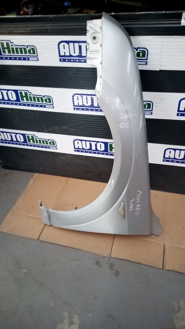 Aripa fata stanga argintie FORD Mondeo MK3 2000-2007