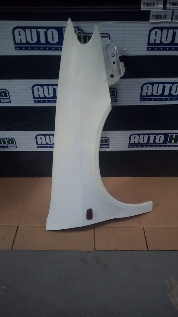 Aripa fata dreapta alba CITROEN Xsara 1997-2006
