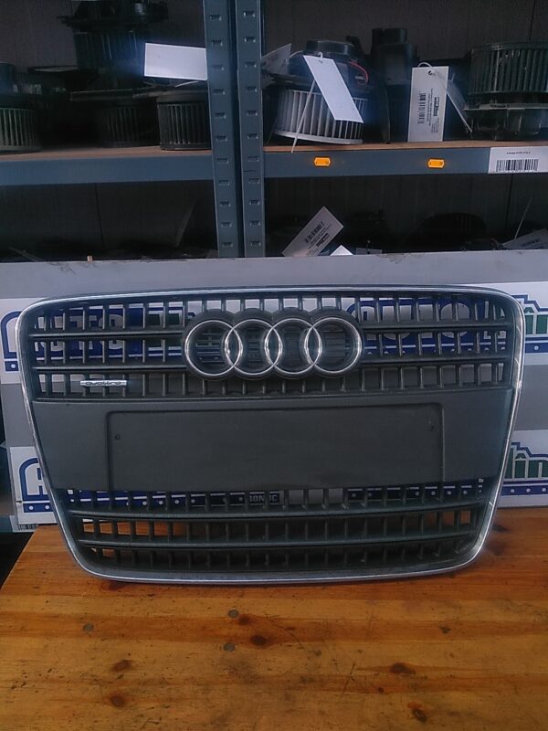 Grila radiator AUDI Q7 4L 2006-2015