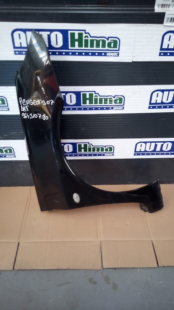 Aripa fata dreapta neagra PEUGEOT 307 2001-2011