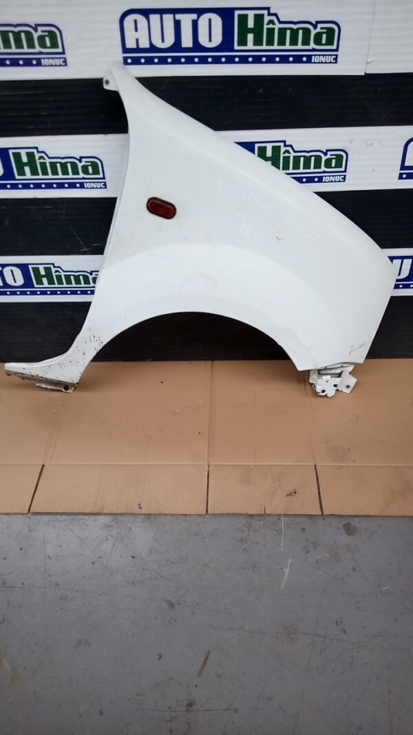 Aripa fata dreapta alba RENAULT Kangoo I 1997-2007