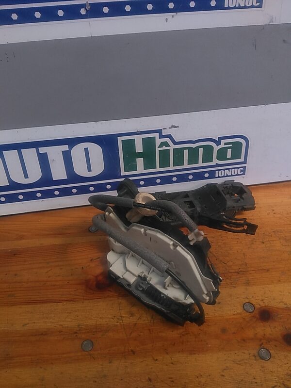 Broasca usa dreapta fata VOLKSWAGEN Golf VII 2012-2020