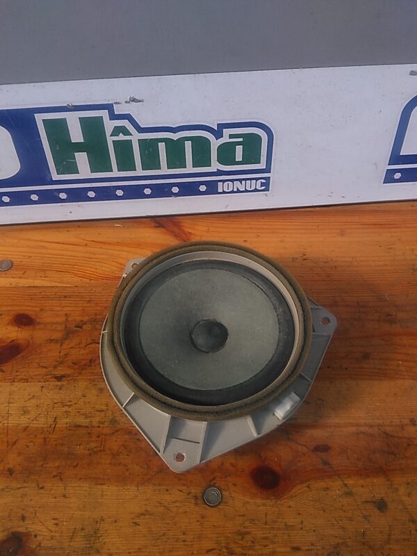 Boxa fata TOYOTA Hilux VII 2004-2015