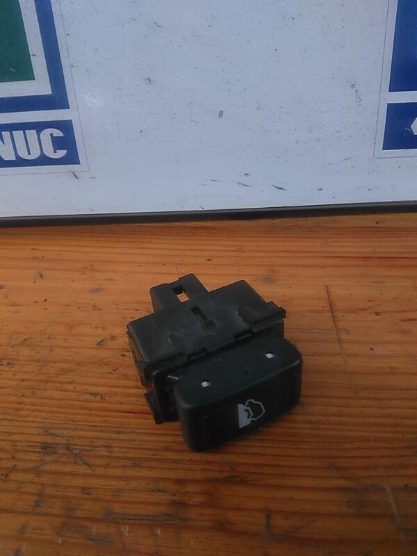 Buton NISSAN Pathfinder 3 R51 2004-2012 fara cod