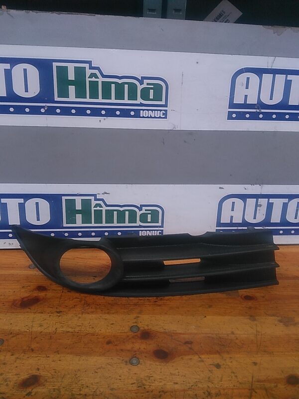 Grila proiector dreapta VOLKSWAGEN Touran 1T1 2005-2010