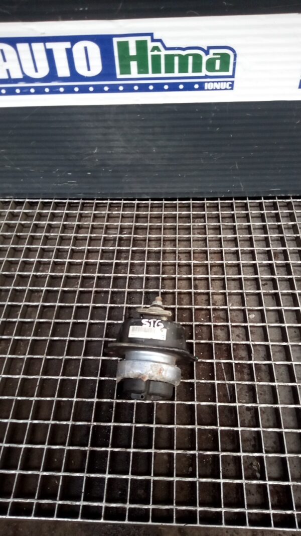 Suport motor stanga BMW X5 E70 3.0 D 2006-2013