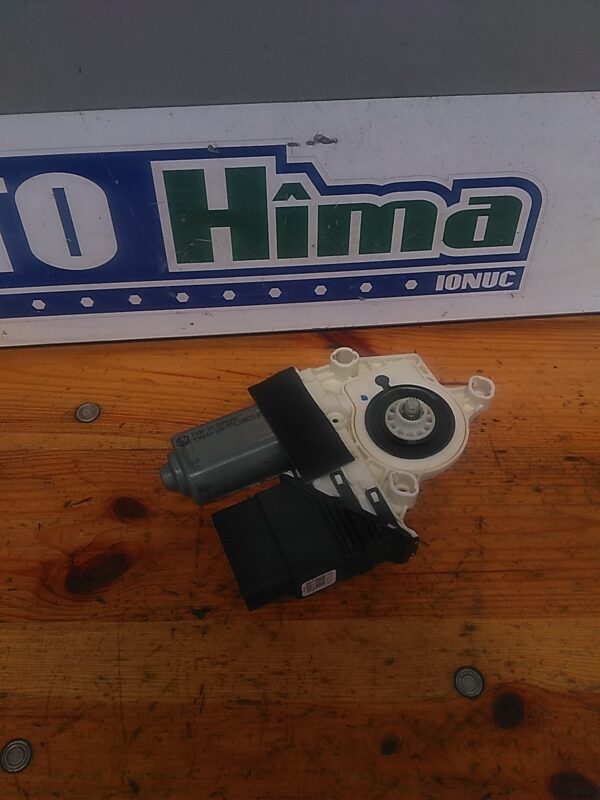 Motoras macara dreapta spate SEAT Altea 5P1 2004-2009