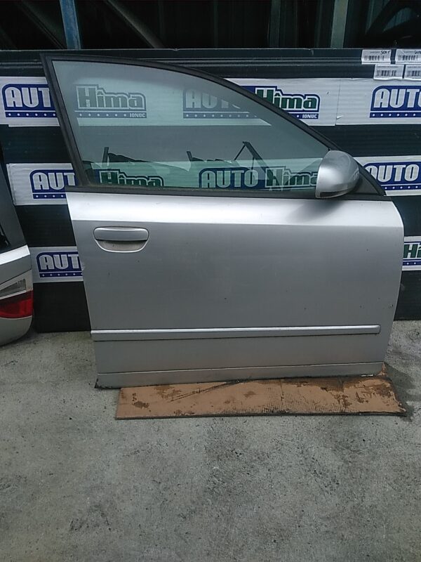 Usa fata dreapta argintie AUDI A4 B6 SEDAN 2000-2005