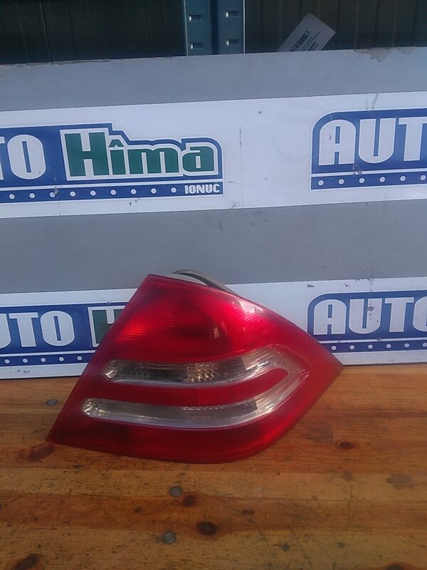 Stop dreapta MERCEDES C-Class W203 2000-2007