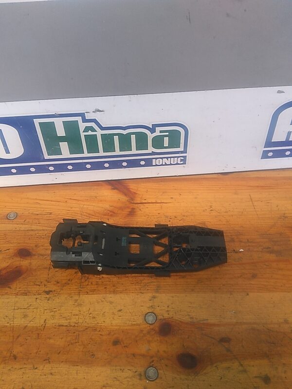 Maner usa stanga spate VOLKSWAGEN Tiguan 5N 2007-2011