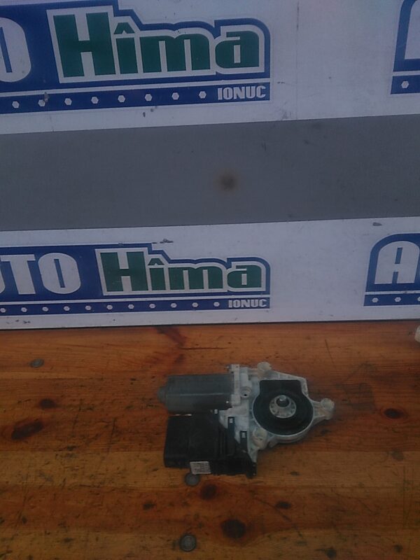 Motoras macara dreapta spate VOLKSWAGEN Golf IV 1J 1997-2005
