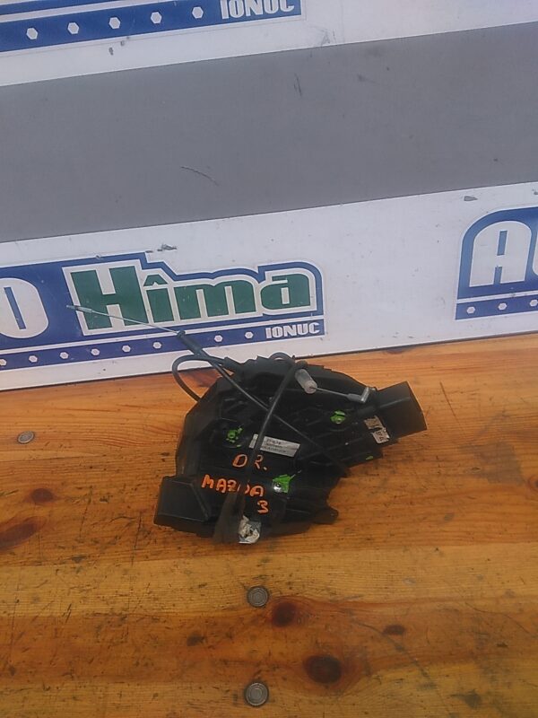 Broasca usa dreapta fata MAZDA III  BK  MK1 2003-2019